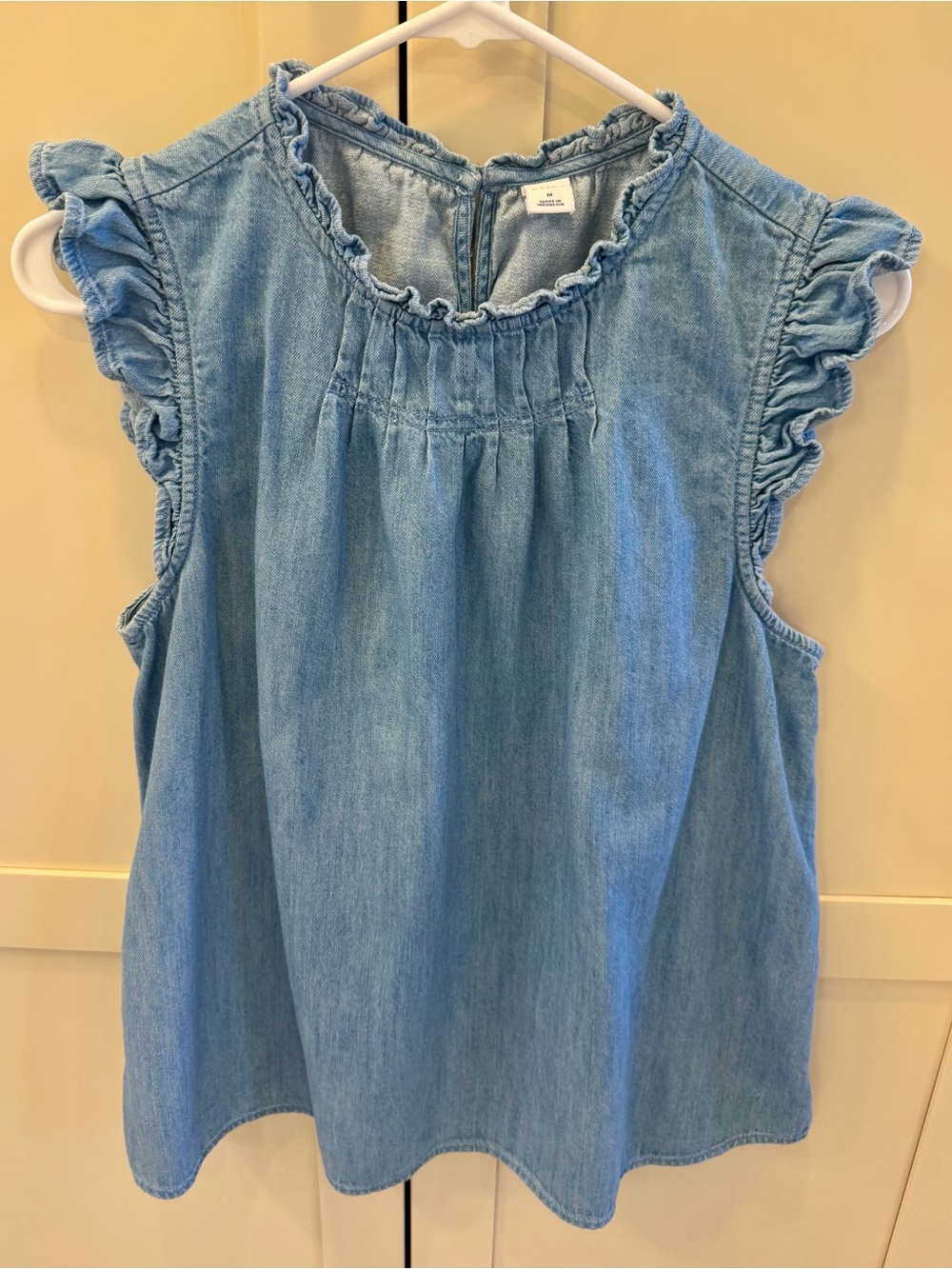 Old Navy Light Blue Denim Ruffle Sleeve Top - Picture 3 of 6